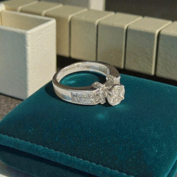 1.22 Cts Princess Marquise Round Shape F/VS1 Diamonds Anniversary Ring 14K Gold