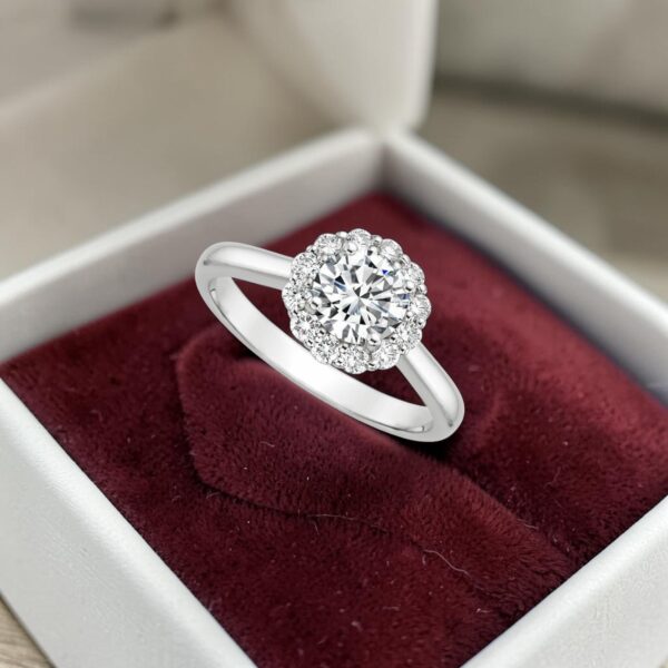 0.80 Cts GIA Certified Round Brilliant F/VS1 Diamonds Engagement Ring 14K Gold