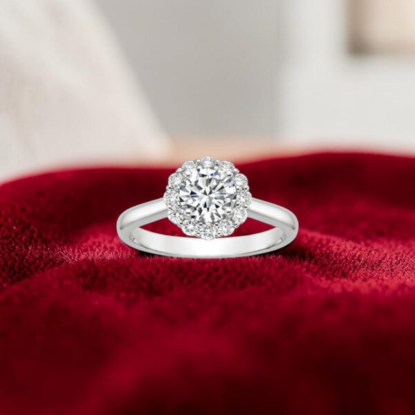 0.80 Cts GIA Certified Round Brilliant F/VS1 Diamonds Engagement Ring 14K Gold