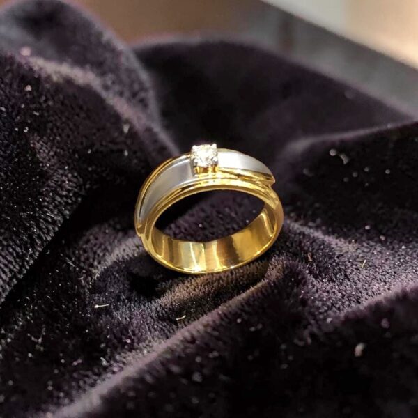 1/4 Cts GIA Certified Round Brilliant F/VS1 Diamond Men’s Band Ring In 14K Gold