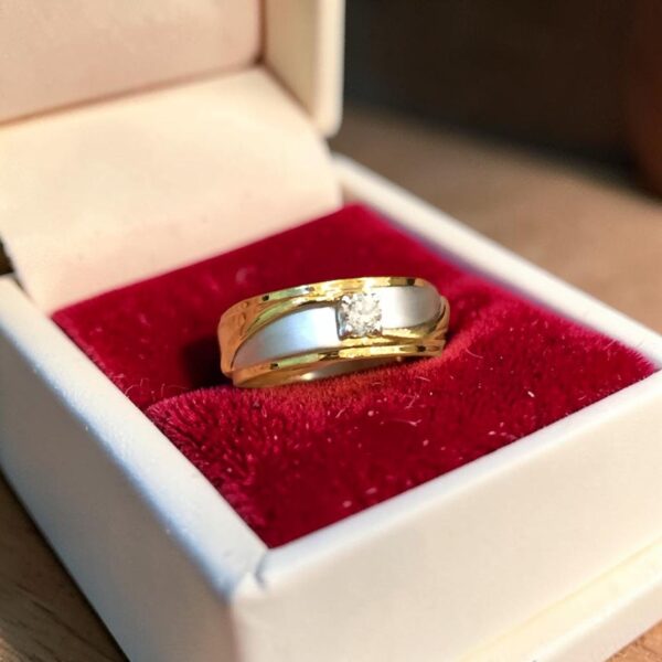 1/4 Cts GIA Certified Round Brilliant F/VS1 Diamond Men’s Band Ring In 14K Gold