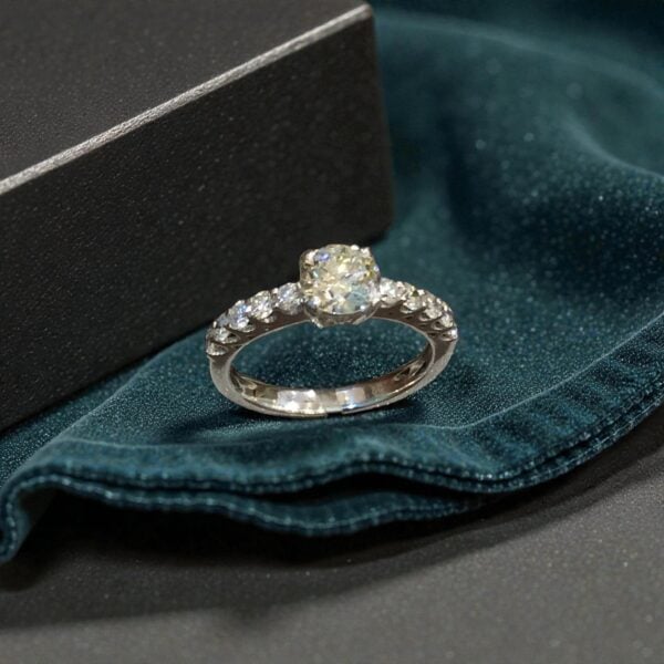 R-629 (19) GIA Certified 1.50 Cts Round Brilliant F/VS1 Diamonds Engagement Ring 18K Gold