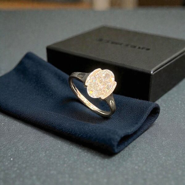 GIA Certified 2.50 Cts Oval Shape F/VS1 Diamond Half Bezel Set Ring In 18K Gold
