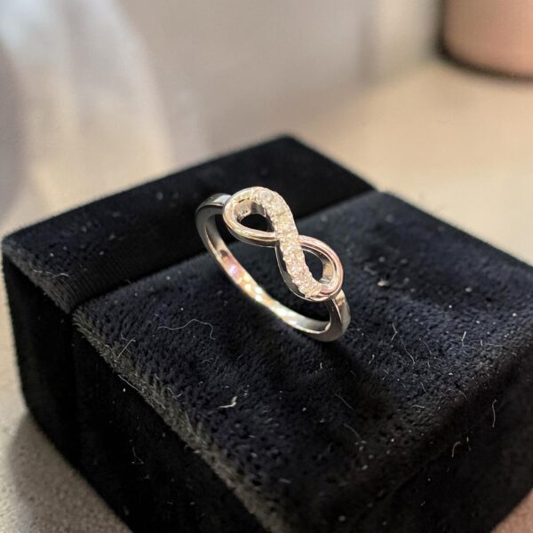 Pave 0.15 Cts Round Brilliant F/VS1 Diamonds Infinity Wedding Band Ring 14K Gold