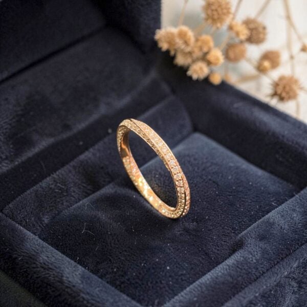 R-639 (20) Pavé 0.98 Cts Round Brilliant F/VS1 Diamonds Spiral Band Ring in 14K Rose Gold