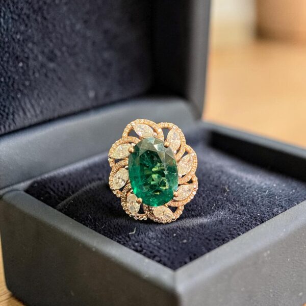 Pavé 1.95 Cts Marquise Round Shape F/VS1 Diamonds Emerald Cocktail Ring 14K Gold