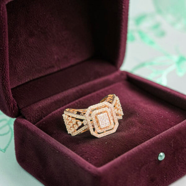 Exquisite 1.10 Ct Round Brilliant F/VS1 Diamonds Cluster Halo Ring 14K Rose Gold