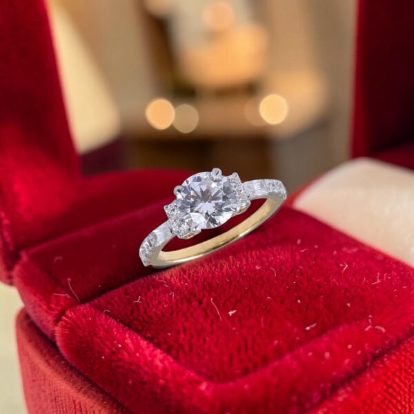 GIA Certified 1.15 Carats Round Baguette F/VS1 Diamonds Engagement Ring 14K Gold
