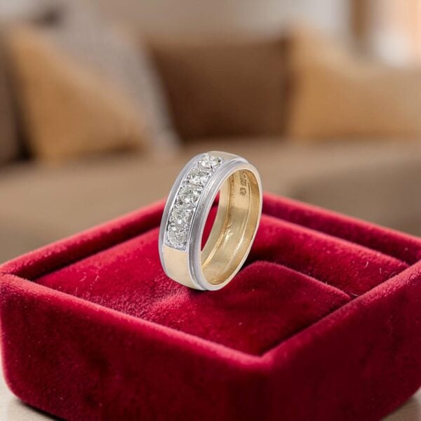 R-679 (8) Classy 0.60 Cts Round Brilliant F/VS1 Diamonds Men's Band Ring 14K Yellow Gold