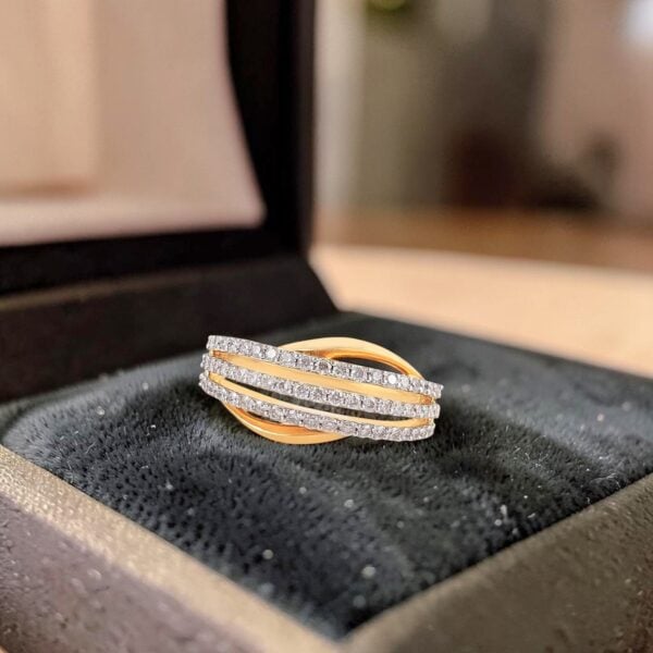 R-680 (8) Pavé 0.60 Cts Round Brilliant F/VS1 Diamonds Three-Row Band Ring 18K Yellow Gold
