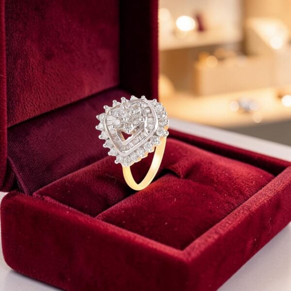 1.45 Cts Round Baguette F/VS1 Diamonds Cluster Engagement Ring 14K Yellow Gold