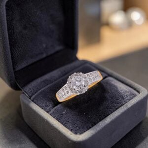 GIA Certified 1.10 Cts Round Brilliant F/VS1 Diamonds Enagagement Ring 14K Gold