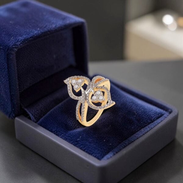 Exquisite 0.95 Cts Round Brilliant F/VS1 Diamonds Leaf Band Ring 14K Yellow Gold