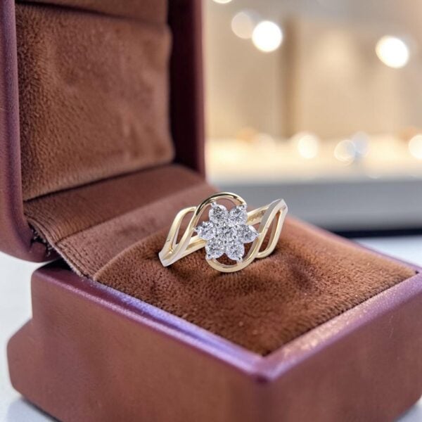 Pavé 0.57 Carats Round Brilliant F/VS1 Diamonds Floral Anniversary Ring 18K Gold