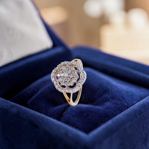 1.01 Cts Round Brilliant F/VS1 Diamonds Cluster Engagement Ring 18K Yellow Gold