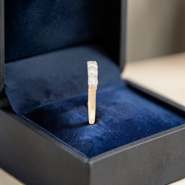 Classy 1 Cts Round Brilliant F/VS1 Diamonds Five-Stone Band Ring 18K Yellow Gold