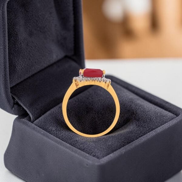 R-700 (7) Gorgeous 4.35 Cts Round Brilliant F/VS1 Diamonds Ruby Party Ring 18K Yellow Gold