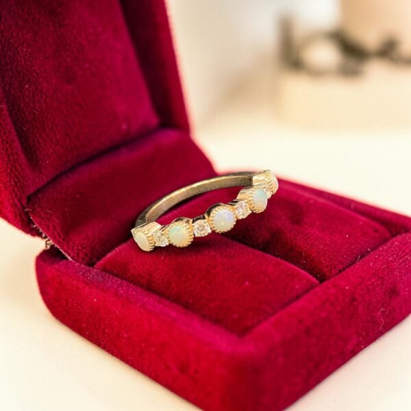 R-815-R (22) 0.80 Cts Round Brilliant F/VS1 Diamonds Opal Art Deco Band Ring In 18K Rose Gold