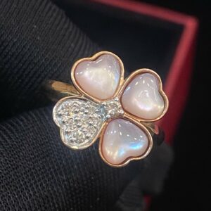 1.45 Cts Round Brilliant Cut Diamonds Mother Of Pearl VCA Cosmos Ring In 14K Gold