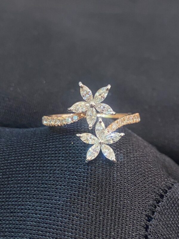 Stunning 0.95 Cts Marquise Round Cut Diamonds Engagement Bloom Ring In 14K Gold