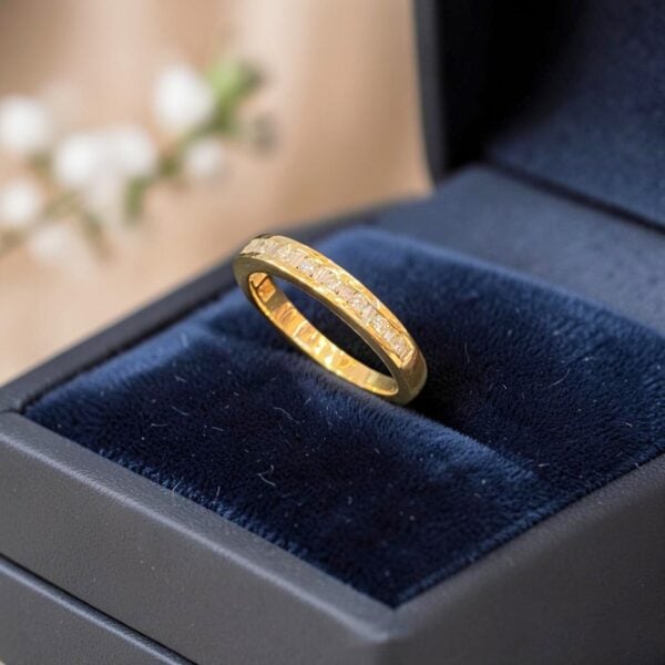 Classy 1/2 Cts Round Baguette F/VS1 Diamonds Half Eternity Band Ring in 18K Gold