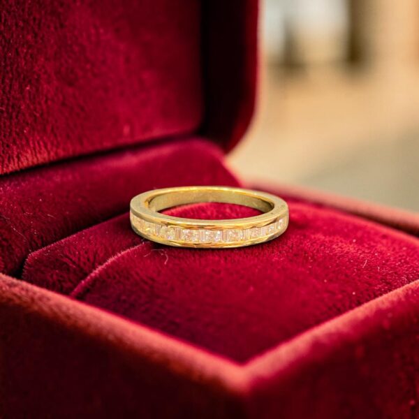 Classy 1/2 Cts Round Baguette F/VS1 Diamonds Half Eternity Band Ring in 18K Gold