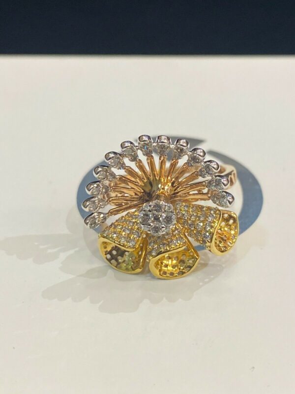 SD-R1465 (1) Pave 1.10 Cts Round Brilliant Cut Diamonds Floral Cocktail Ring In 750 18K Gold