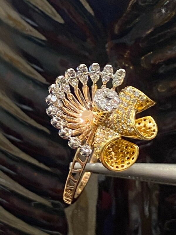 SD-R1465 (10) Pave 1.10 Cts Round Brilliant Cut Diamonds Floral Cocktail Ring In 750 18K Gold