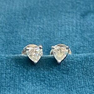 0.50 Cts F/VS1 Heart Shape Natural Diamonds Stud Earrings In 750 Solid 18K Gold