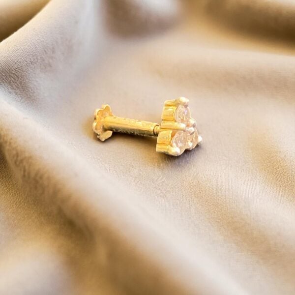 Stunning 0.15 Cts Round Brilliant Cut Natural Diamonds Nose Stud 18K Yellow Gold