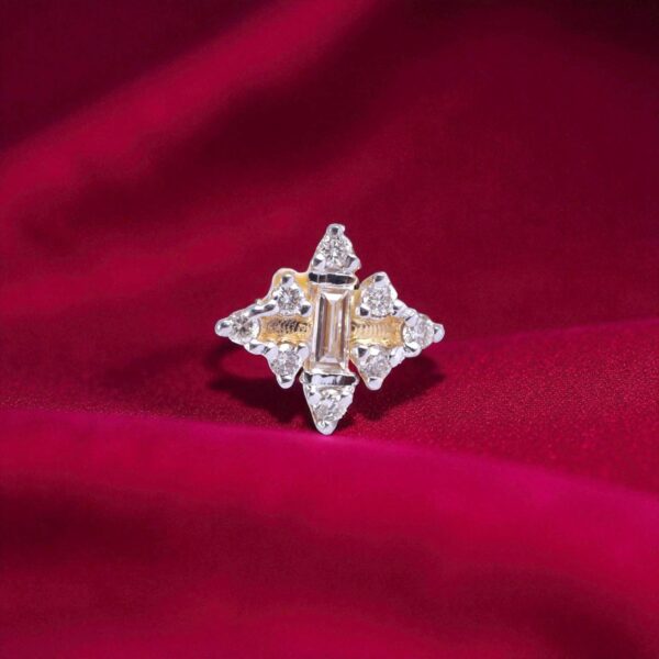Stunning 0.20 Cts Round Brilliant Cut Natural Diamonds Nose Stud 18K Yellow Gold