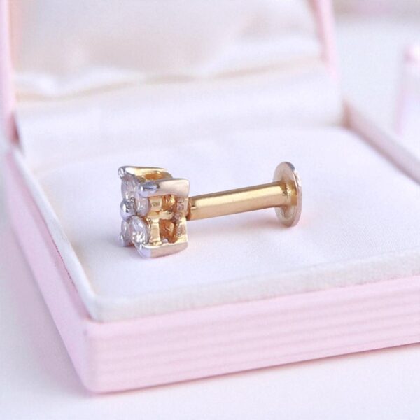 Stunning 0.10 Cts Round Brilliant Cut Natural Diamonds Nose Stud 18K Yellow Gold