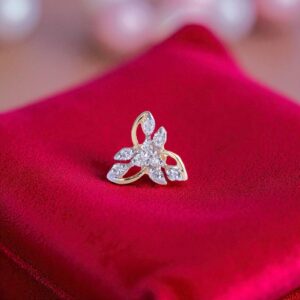 Z-084 (4) Exquisite 1/5 Cts Round Brilliant Cut Natural Diamonds Nose Stud 18K Yellow Gold