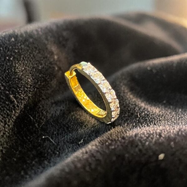 Gorgeous 0.20 Carats Round Brilliant F/VS1 Diamonds Nose Ring In 14K Yellow Gold