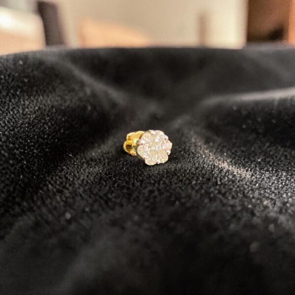 Pave 0.12 Ct Round Brilliant F/VS1 Diamonds 7-Stone Nose Stud In 18K Yellow Gold