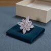 Elegant 0.20 Cts Round Brilliant F/VS1 Diamonds Floral Nose Stud 18K Yellow Gold