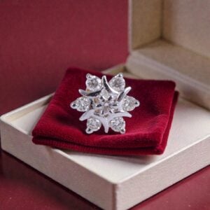 Z-093 (4) Stunning 0.18 Carats Round Brilliant F/VS1 Diamonds Nose Stud In 18K Yellow Gold