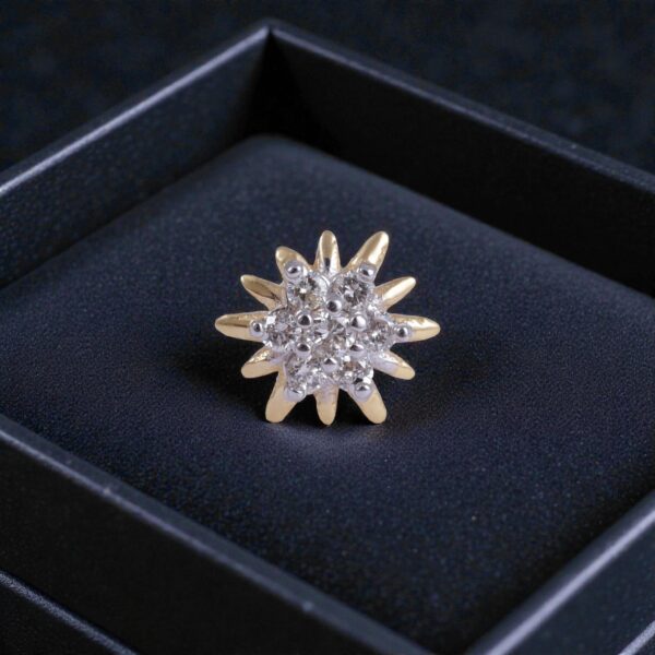 Z-096 (4) 0.15 Carats Round Brilliant F/VS1 Diamonds Sunburst Nose Stud In 18K Yellow Gold