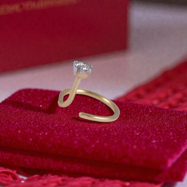 Classy 0.03 Cts Round Brilliant F/VS1 Diamond Nose Wire Stud In 18K Yellow Gold